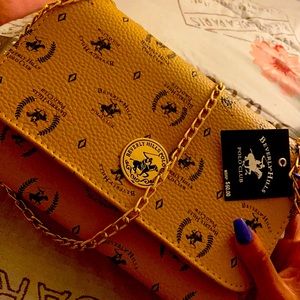 Hand bags decent size